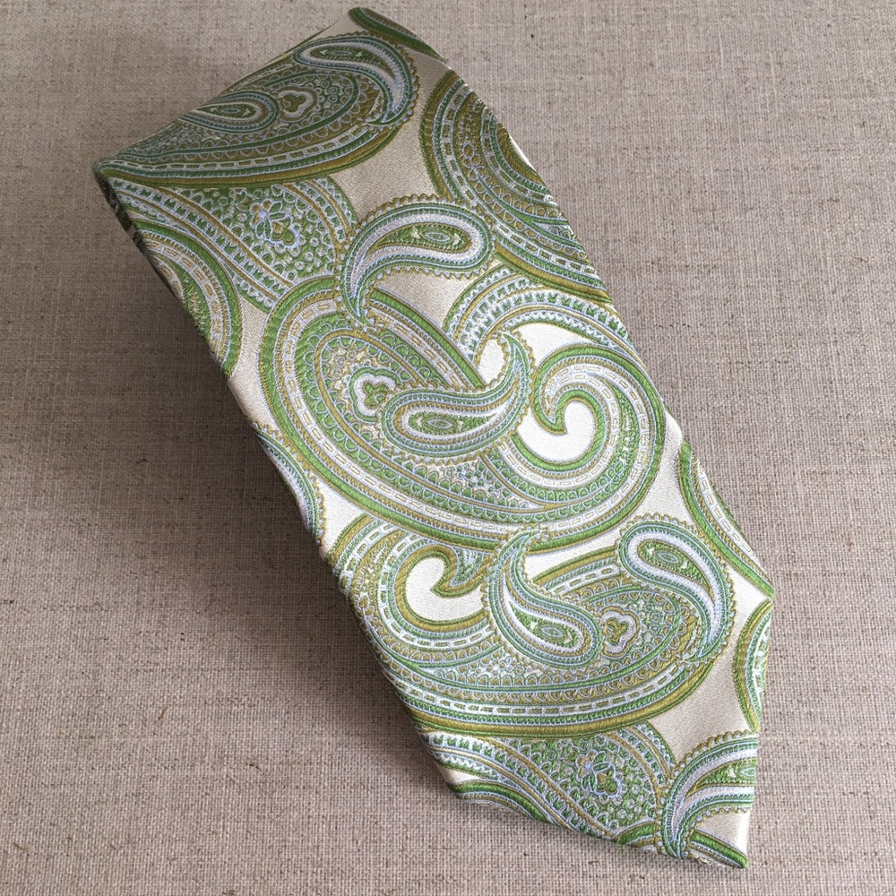 Countess Mara Paisley Pattern Silk Tie